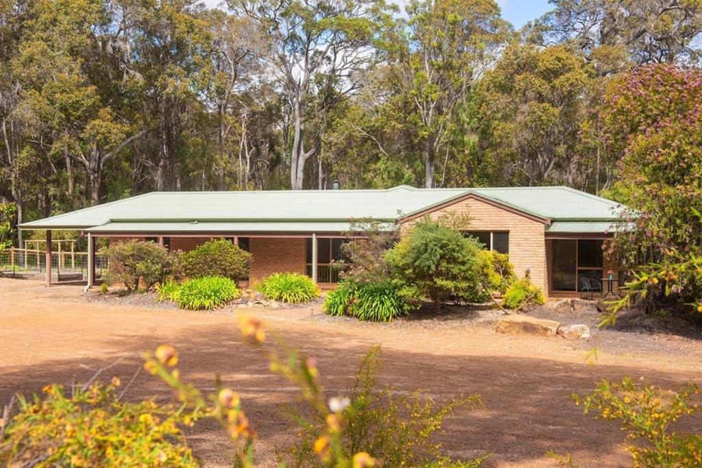 Mansfield Retreat - In Town - Margaret River Ngoại thất bức ảnh