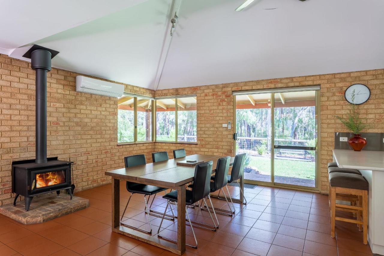 Mansfield Retreat - In Town - Margaret River Ngoại thất bức ảnh
